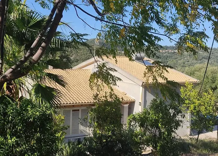 Ewa *
