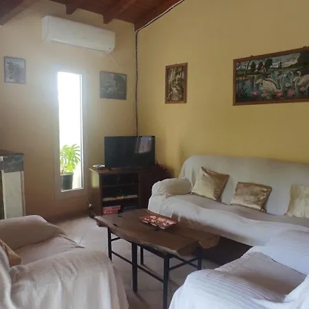 Ewa Villa Agios Georgios Pagon