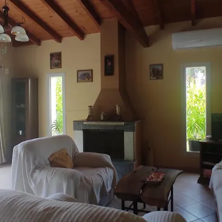 Villa Ewa Agios Georgios Pagon